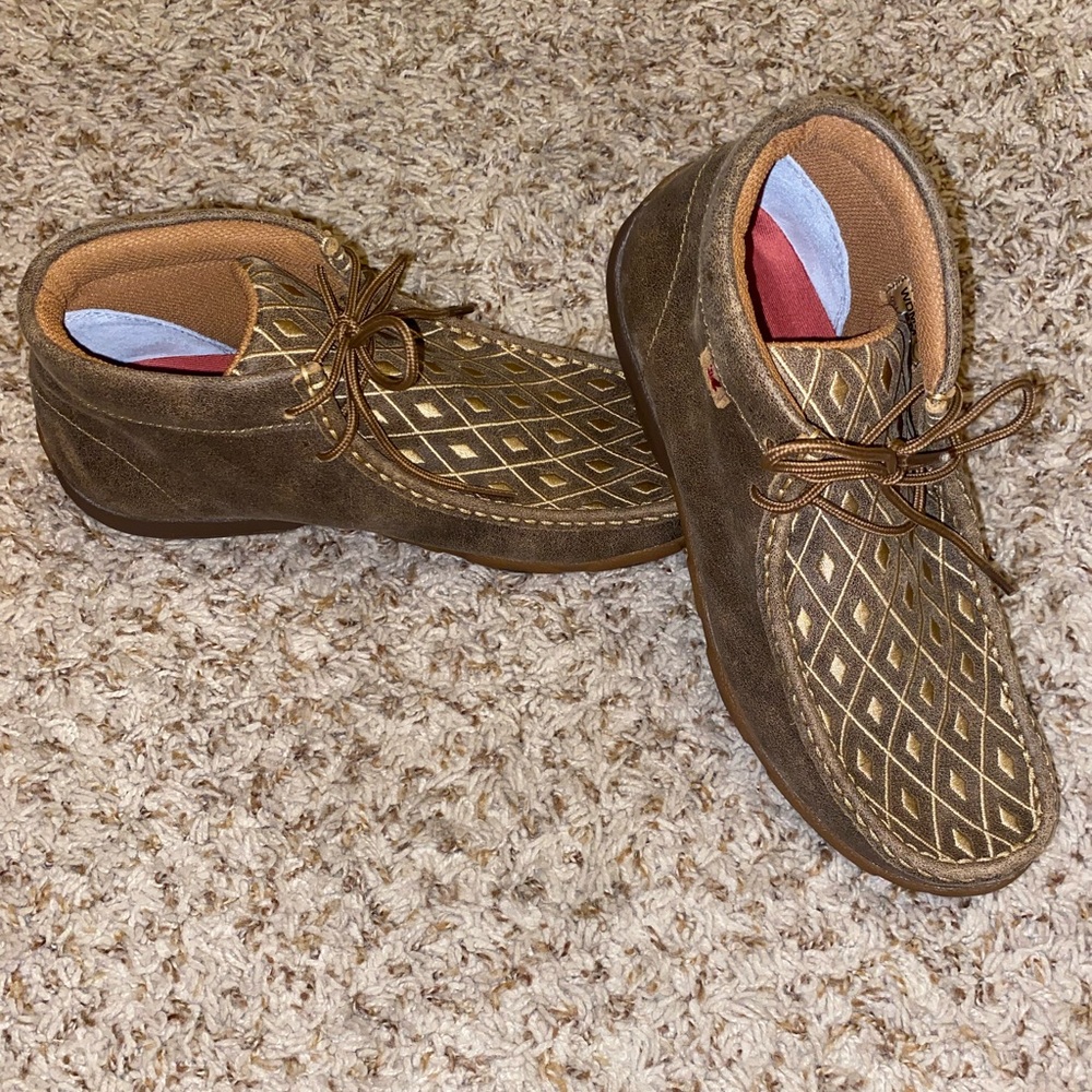 Women’s Twisted X’s size 8